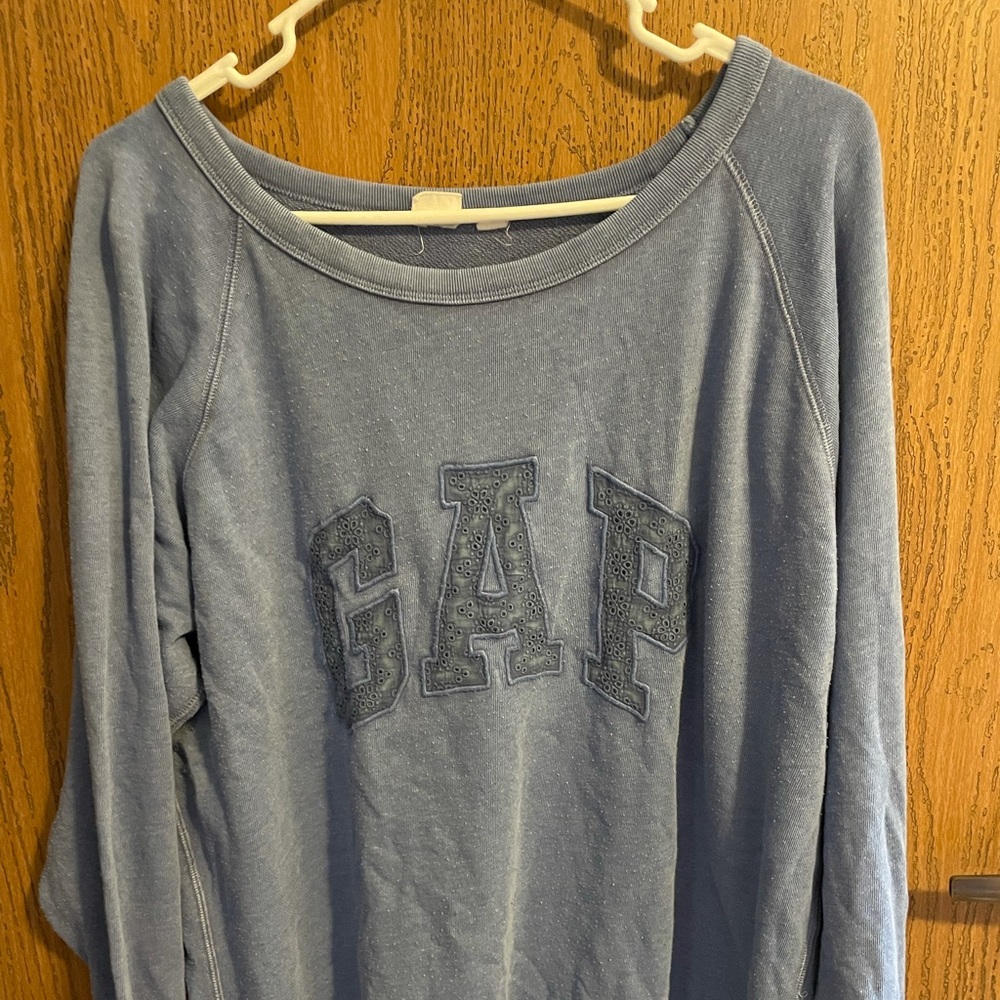Women’s GAP logo sweater